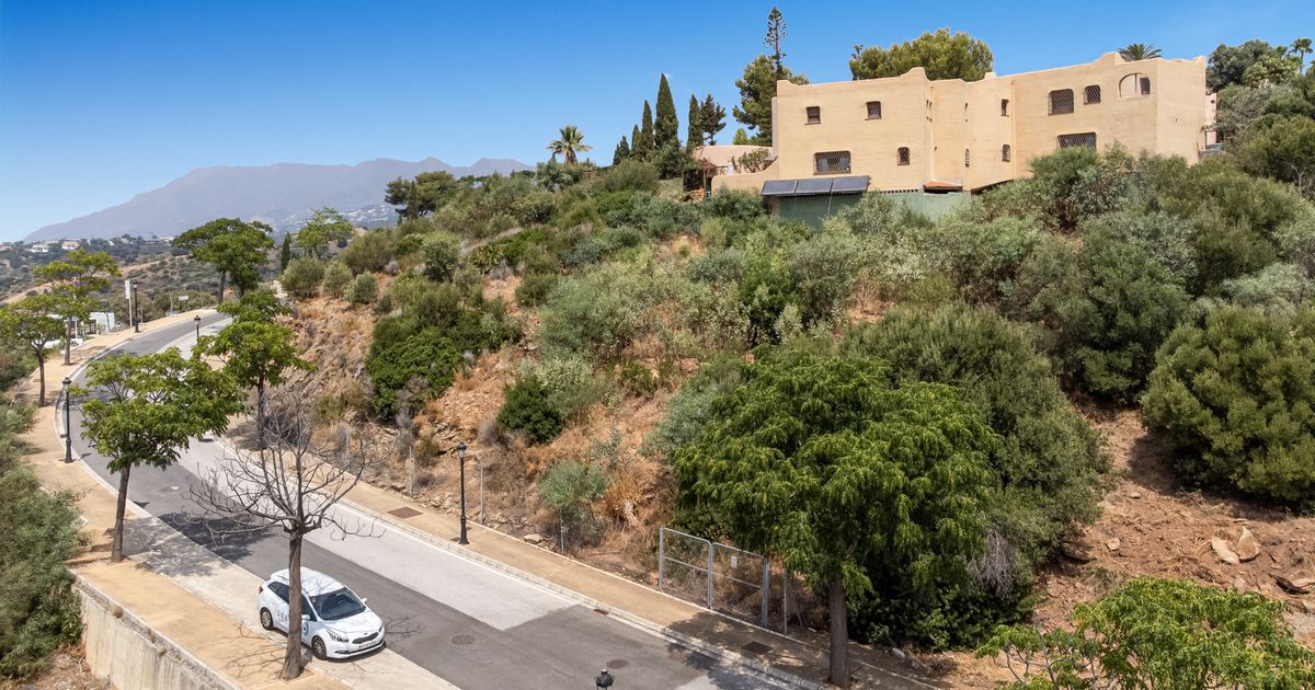 Działka w Marbella East, Elviria Hills, Marbella East, 2/11