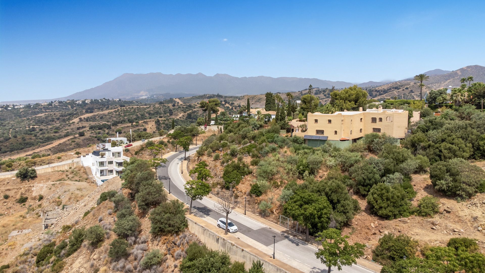 Działka w Marbella East, Elviria Hills, Marbella East, 3/11