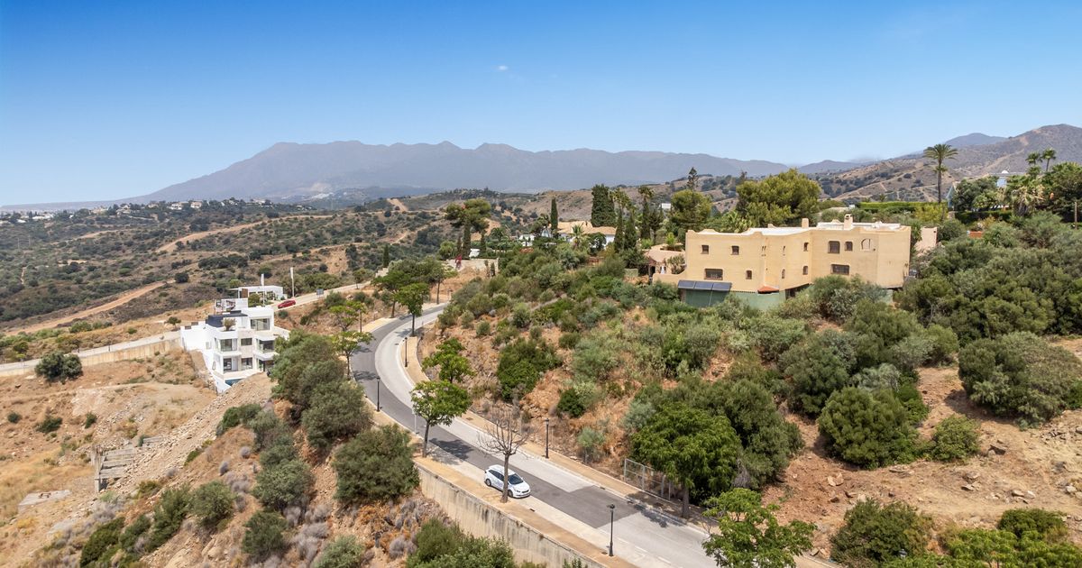 Działka w Marbella East, Elviria Hills, Marbella East, 3/11