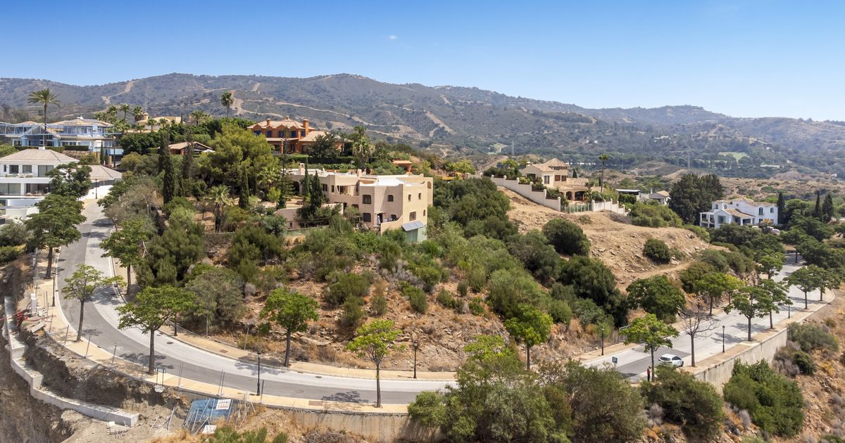 Działka w Marbella East, Elviria Hills, Marbella East, 5/11
