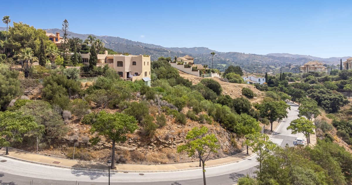 Działka w Marbella East, Elviria Hills, Marbella East, 6/11
