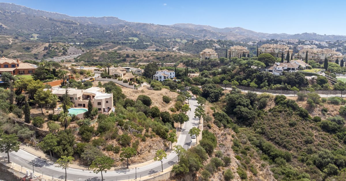 Działka w Marbella East, Elviria Hills, Marbella East, 8/11