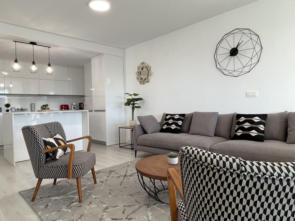 Middle Floor Apartment in Las Lagunas, Las Lagunas, 12/12