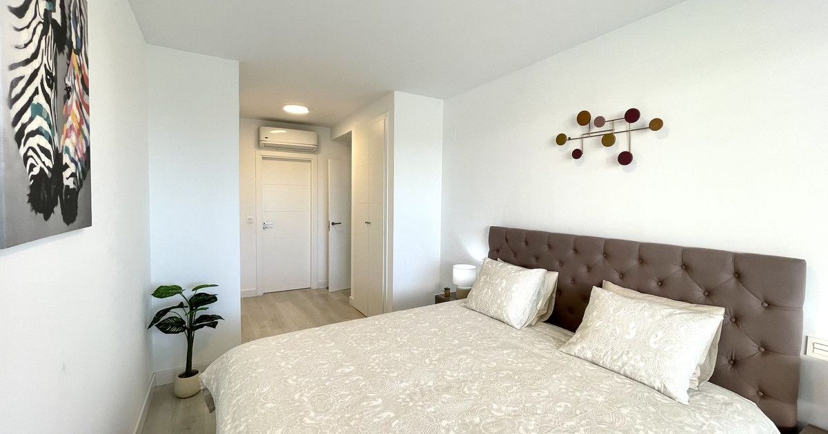 Middle Floor Apartment in Las Lagunas, Las Lagunas, 9/12