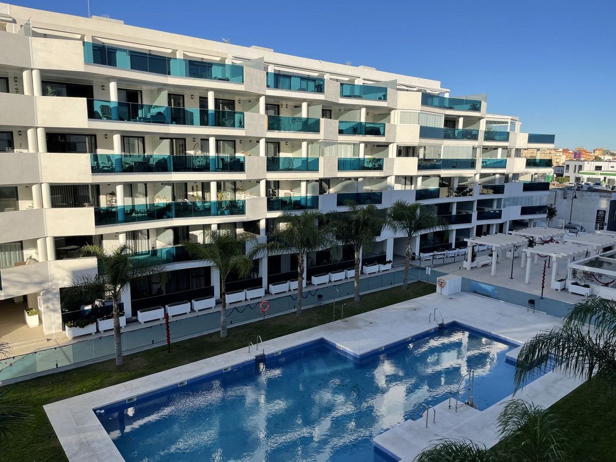 Middle Floor Apartment in Las Lagunas, Las Lagunas, 10/12