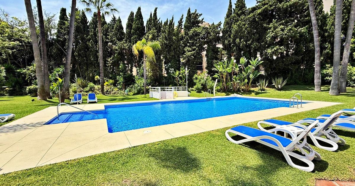 Apartament na ostatnim piętrze w Puerto Banús, Puerto Banús, 2/12