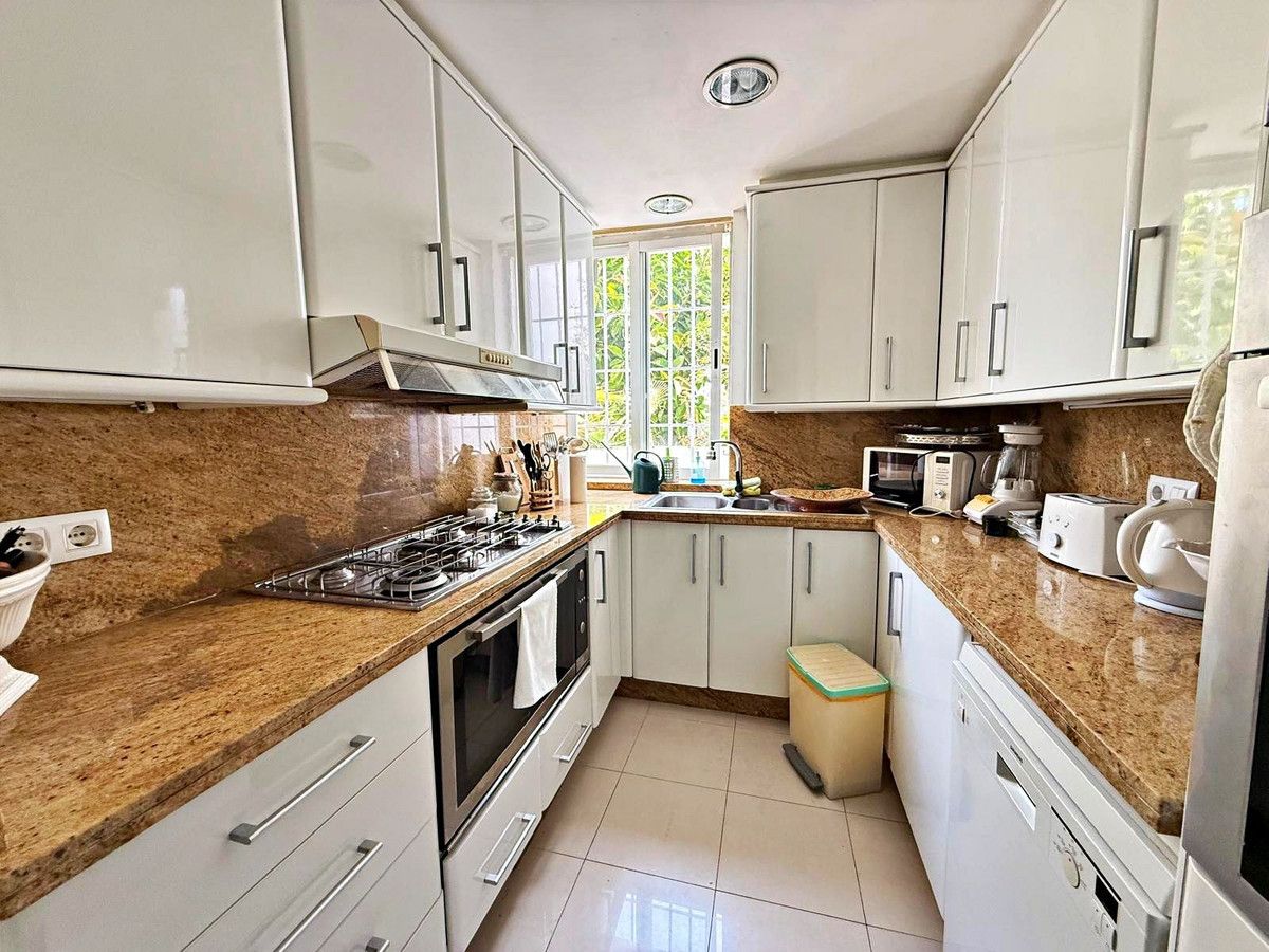 Apartament na ostatnim piętrze w Puerto Banús, Puerto Banús, 11/12