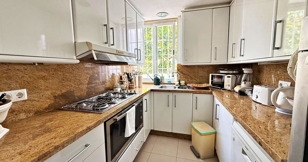 Apartament na ostatnim piętrze w Puerto Banús, Puerto Banús, 11/12