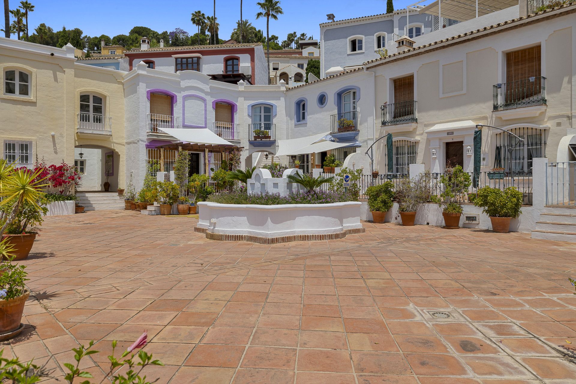 Таунхаус в Benahavis, La Heredia, Benahavis, 5/10