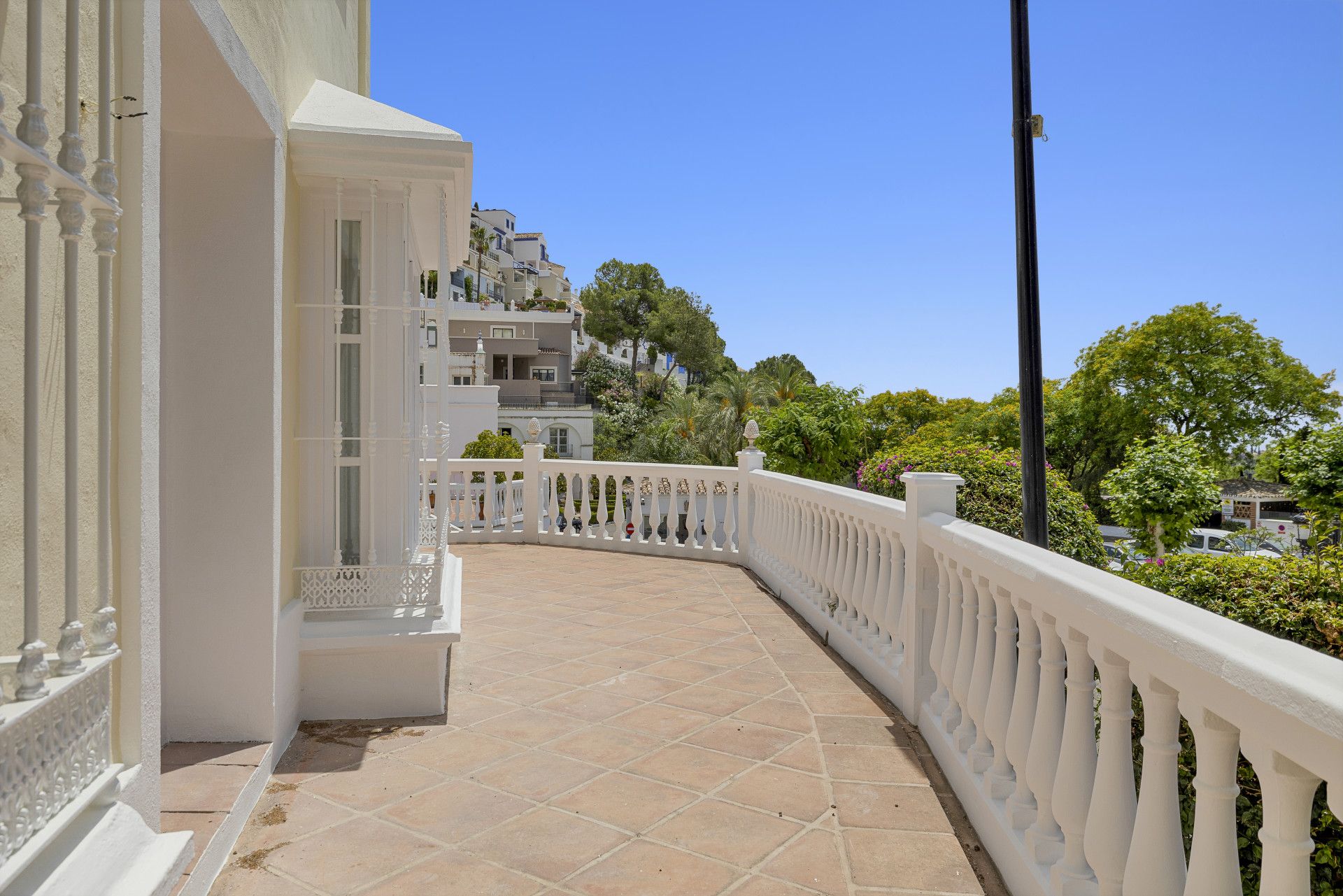 Таунхаус в Benahavis, La Heredia, Benahavis, 6/10