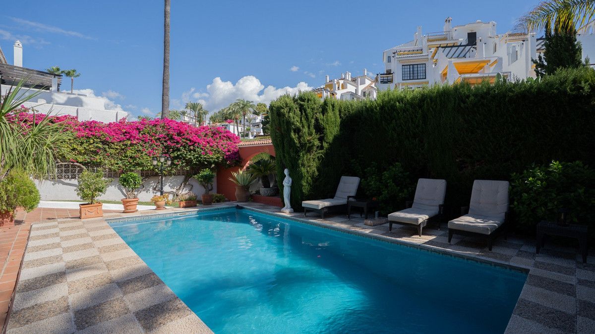 Willa wolnostojąca w Marbella, Marbella, 1/12