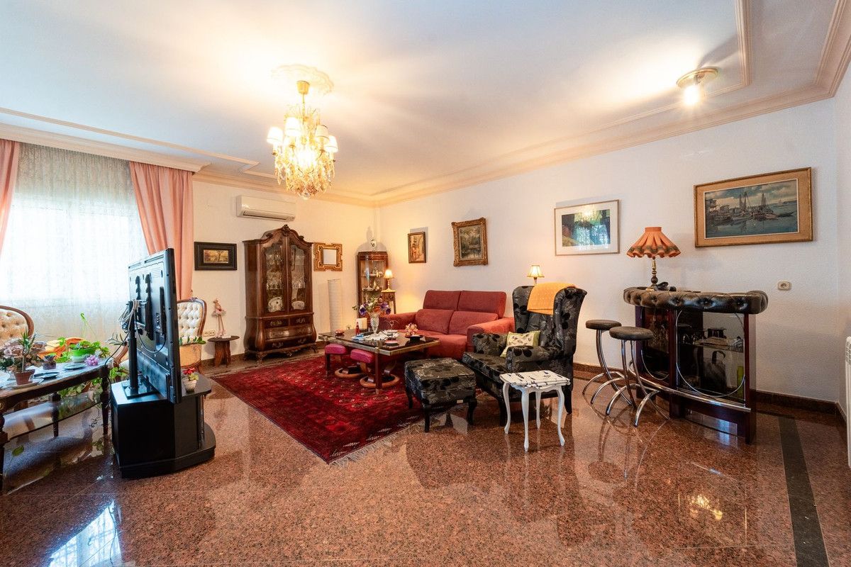 Freistehende Villa in Fuengirola, Fuengirola, 7/12