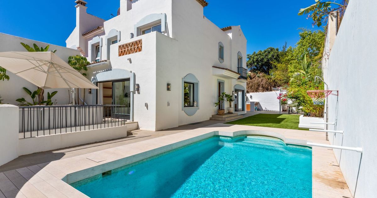 Maison jumelée à Marbella, Marbella, 1/12