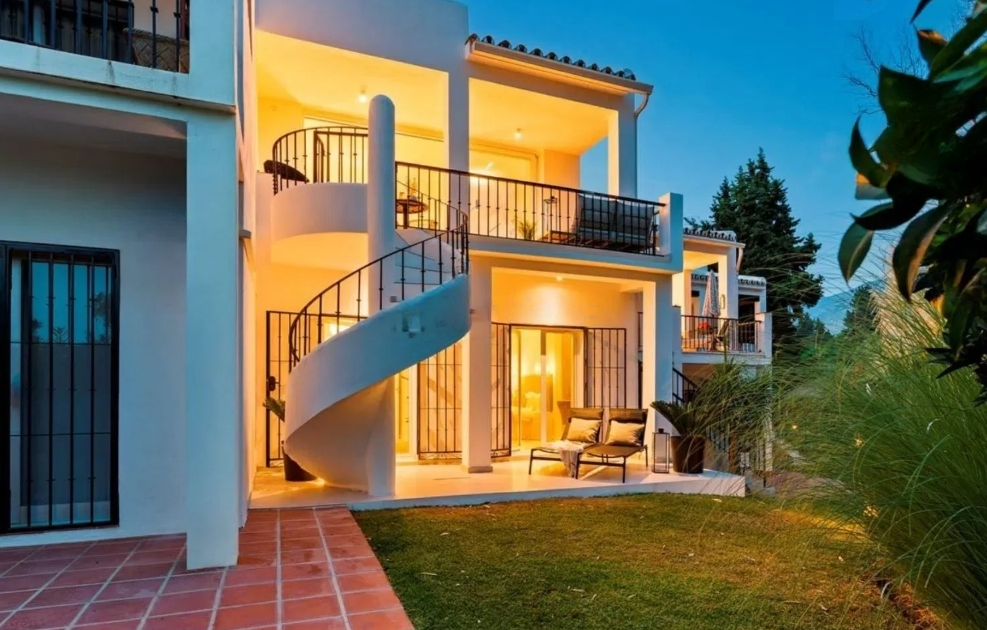 Geschakelde woning in Nueva Andalucia, Nueva Andalucia, 2/12