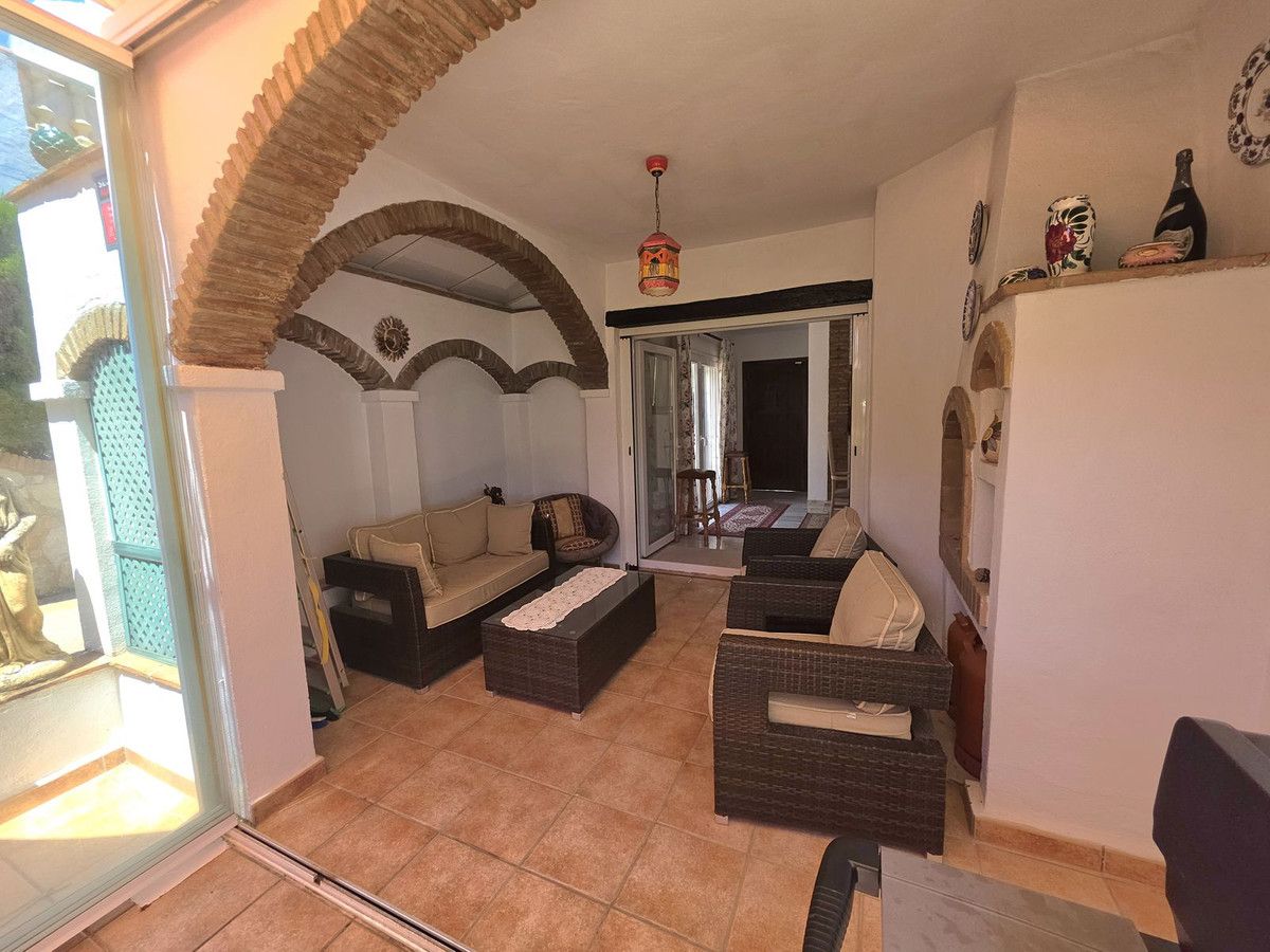 Townhouse in Calahonda, Calahonda, 6/12