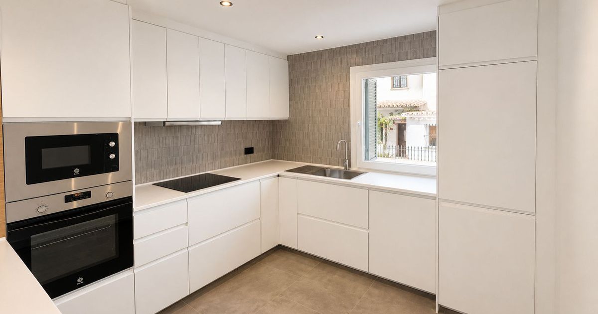 Appartement op de middelste verdieping in Atalaya, Atalaya, 9/12