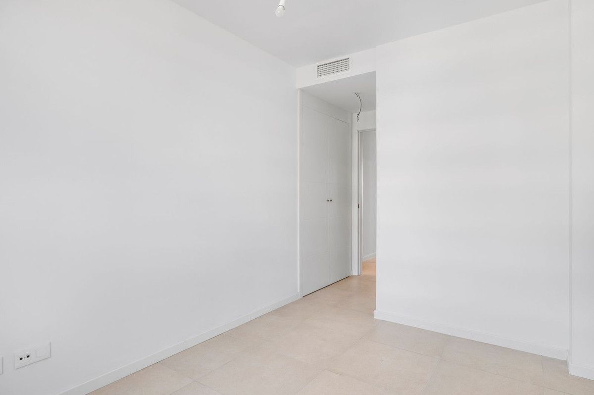Apartament na środkowym piętrze w Los Alamos, Los Alamos, 12/12