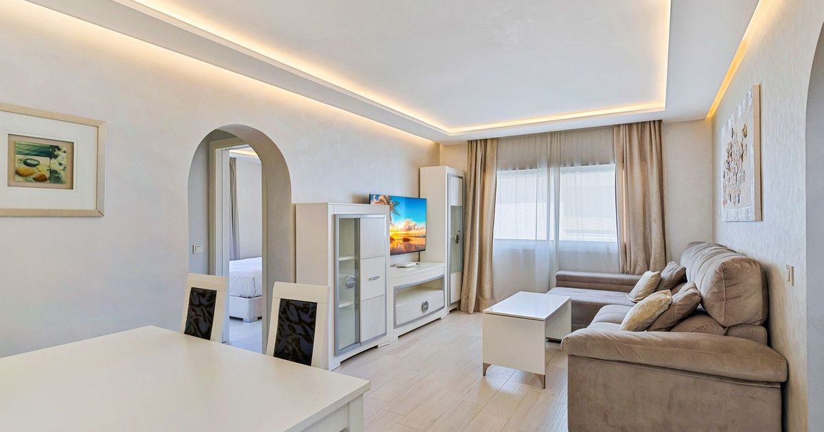 Apartamento en planta superior en La Cala de Mijas, La Cala de Mijas, 1/12