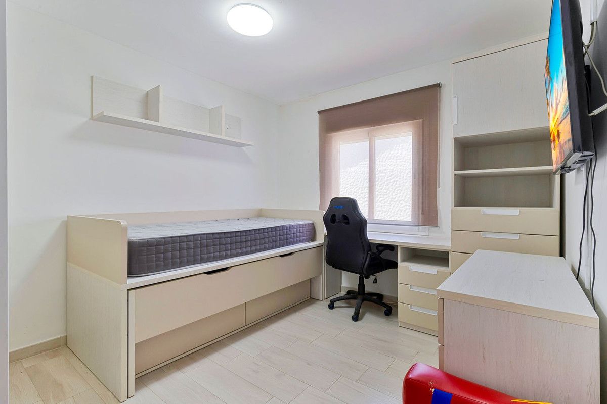 Apartamento en planta superior en La Cala de Mijas, La Cala de Mijas, 2/12