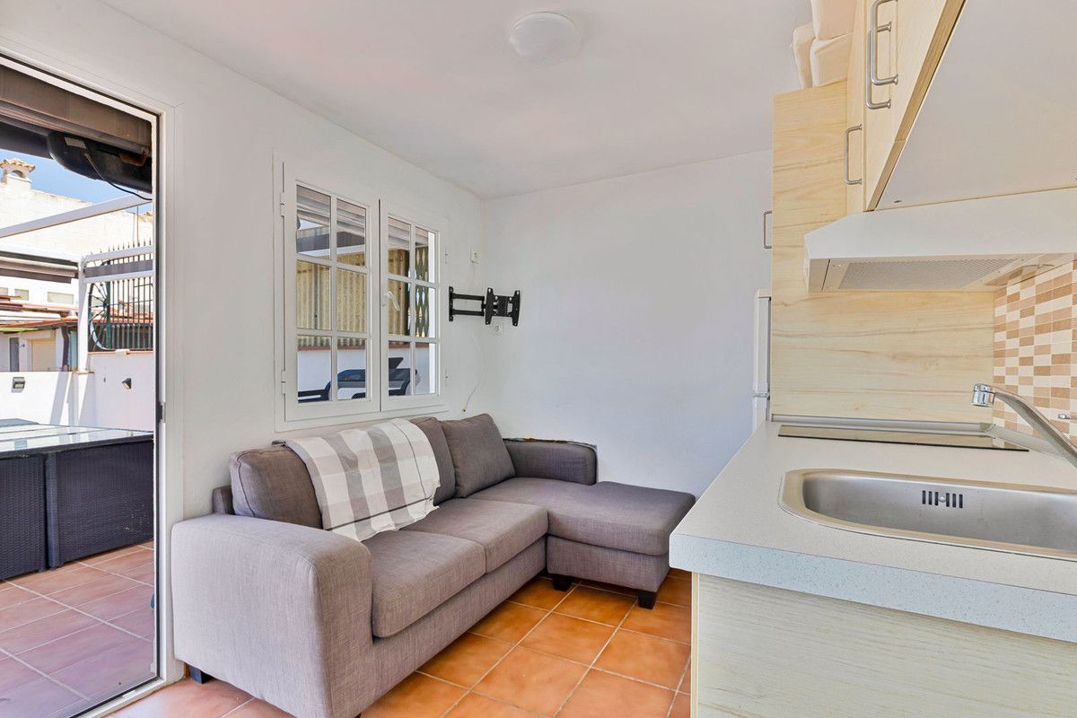 Apartamento en planta superior en La Cala de Mijas, La Cala de Mijas, 11/12