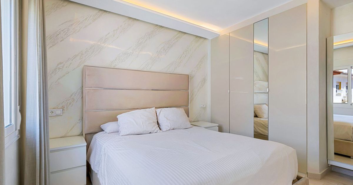 Apartamento en planta superior en La Cala de Mijas, La Cala de Mijas, 4/12