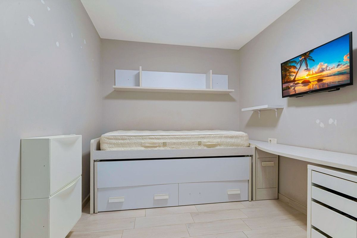 Apartamento en planta superior en La Cala de Mijas, La Cala de Mijas, 8/12