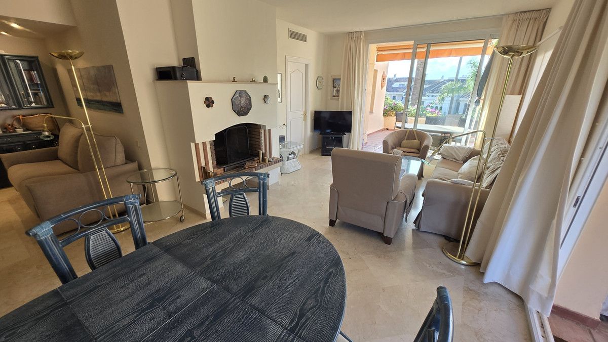 Appartement op de middelste verdieping in The Golden Mile, The Golden Mile, 8/12
