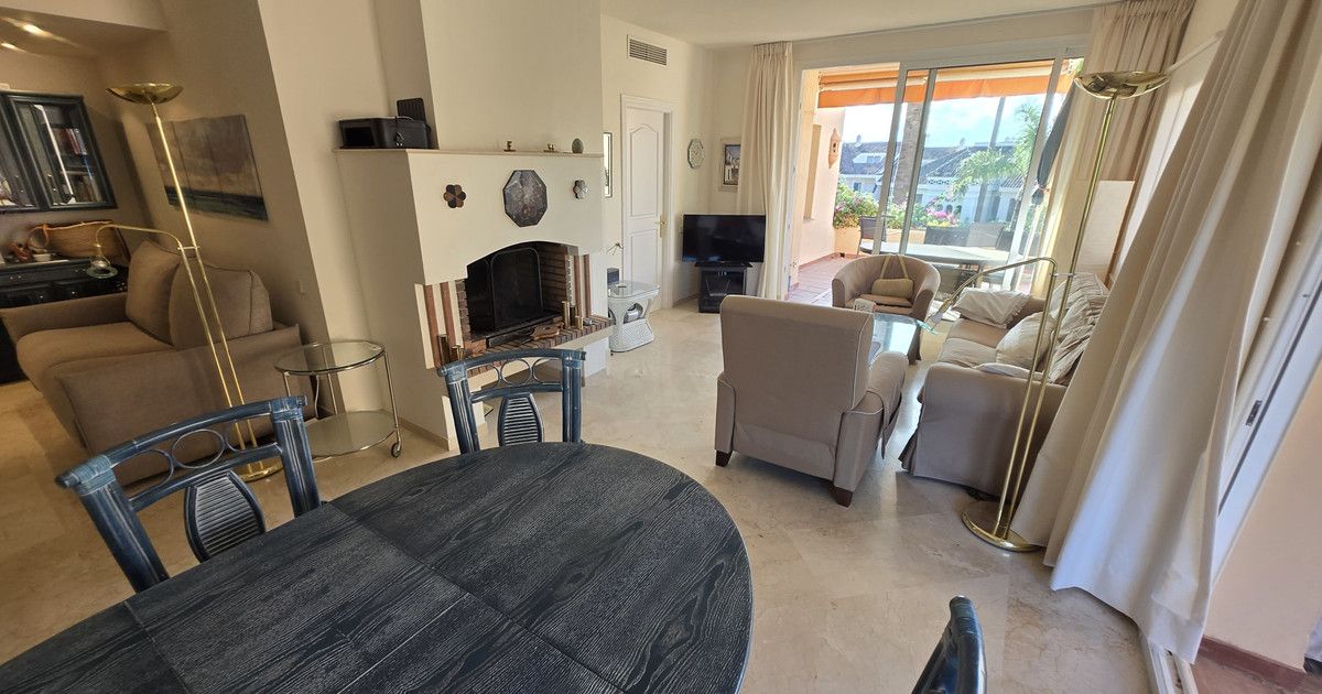 Appartement op de middelste verdieping in The Golden Mile, The Golden Mile, 8/12