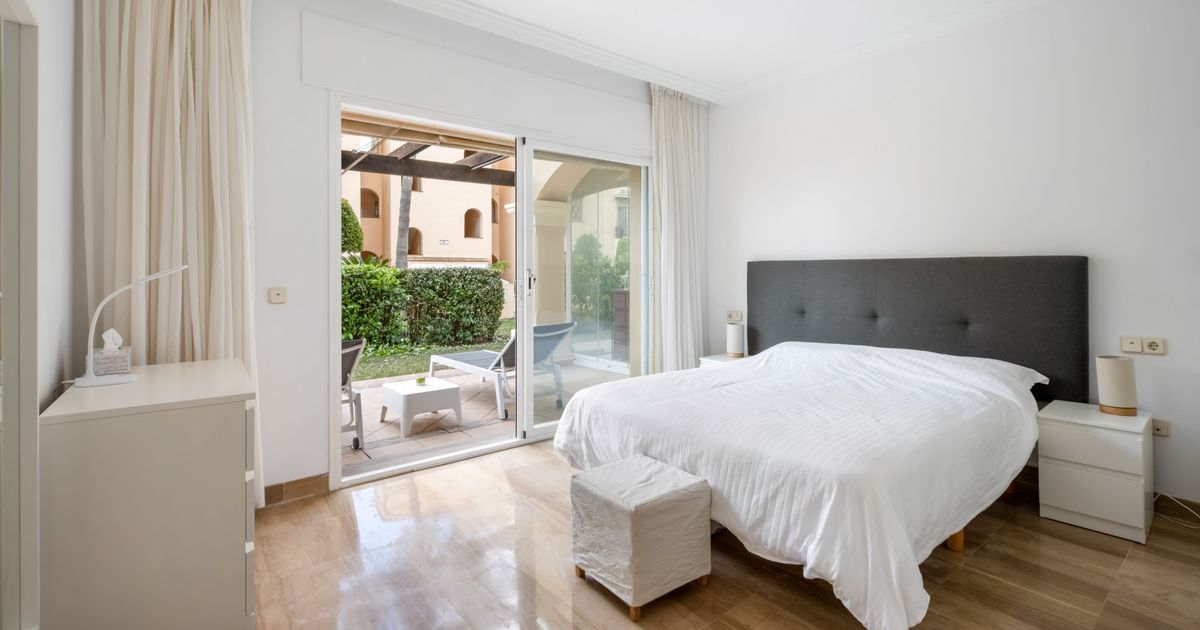 Gelijkvloers appartement in Marbella East, Hacienda Elviria, Marbella East, 11/12