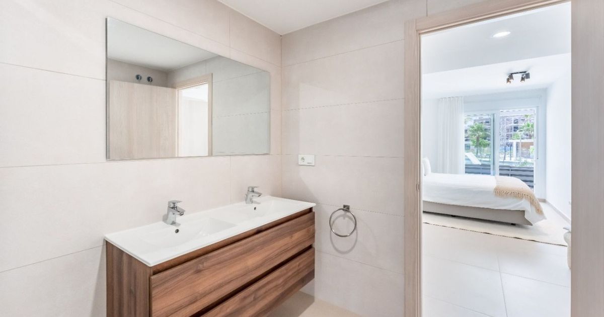 Ground Floor Apartment in La Duquesa, La Duquesa, 6/12