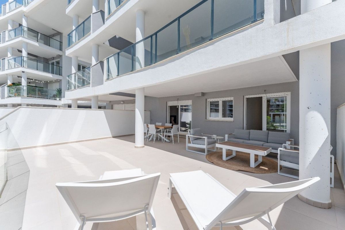 Ground Floor Apartment in La Duquesa, La Duquesa, 9/12