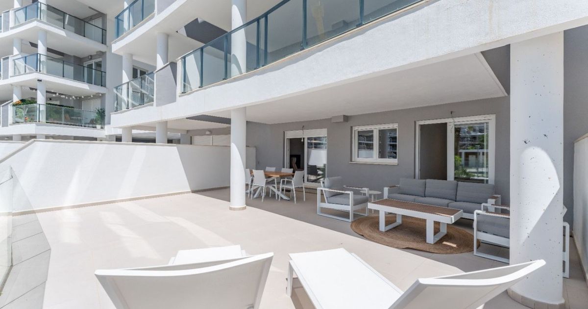 Ground Floor Apartment in La Duquesa, La Duquesa, 9/12