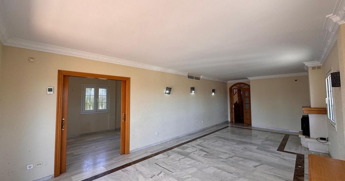 Villa individuelle à Estepona, Estepona, 6/12