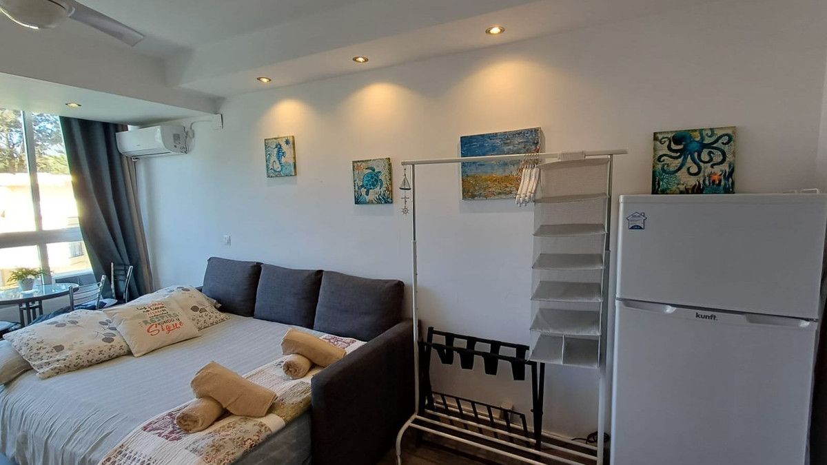 Studio på mellanplan i Estepona, Estepona, 6/12