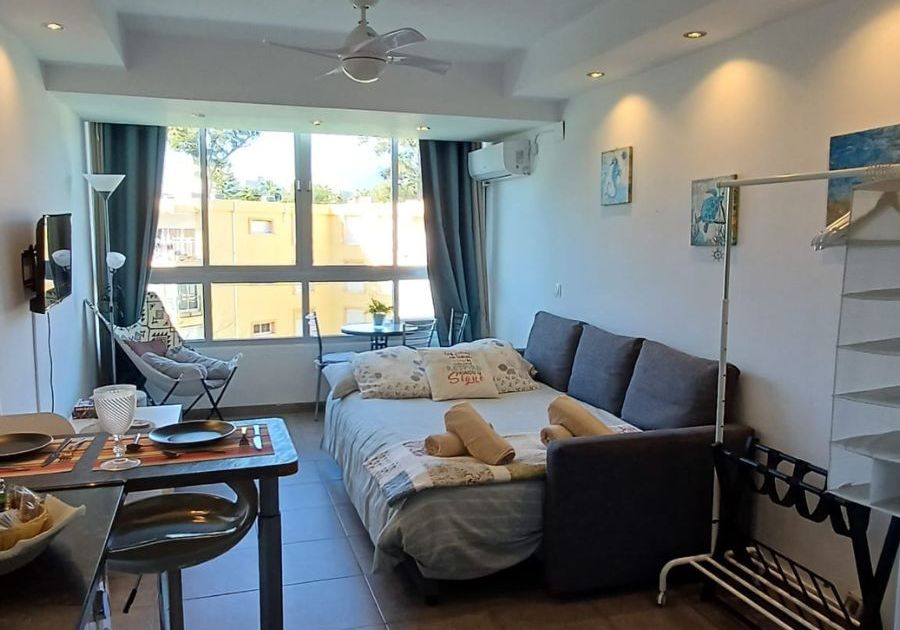 Studio på mellanplan i Estepona, Estepona, 7/12