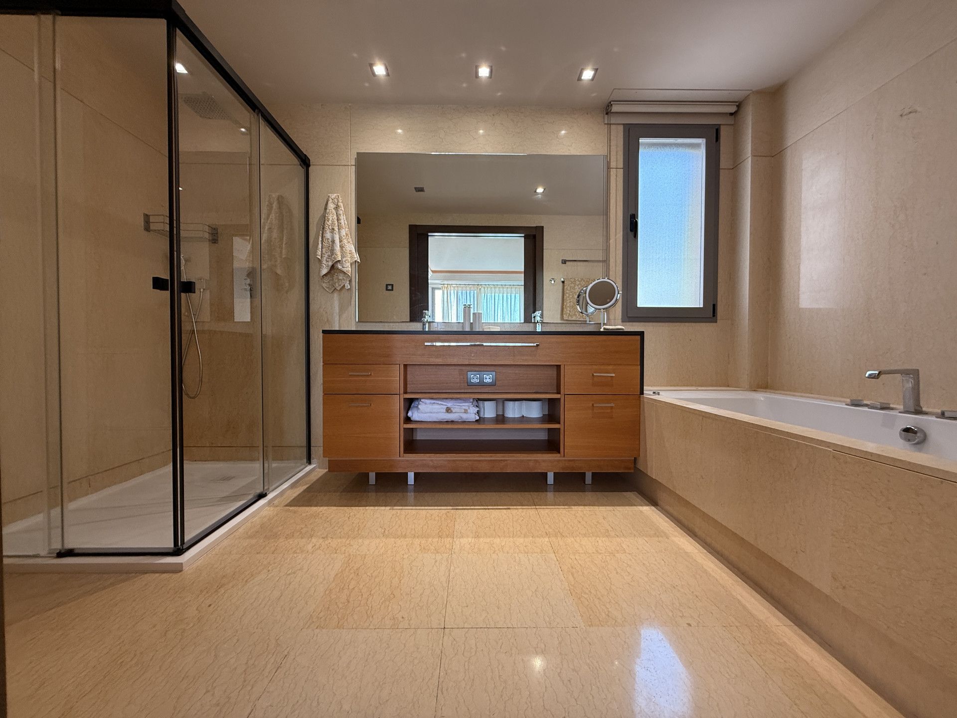 Apartamento en Benahavis, Los Arrayanes Golf, Benahavis, 9/12
