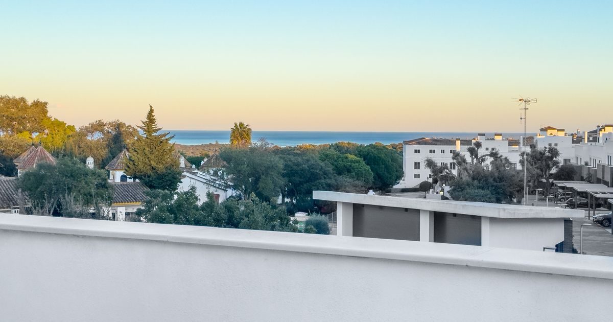 Town House in San Roque, San Roque Club, San Roque, 12/12