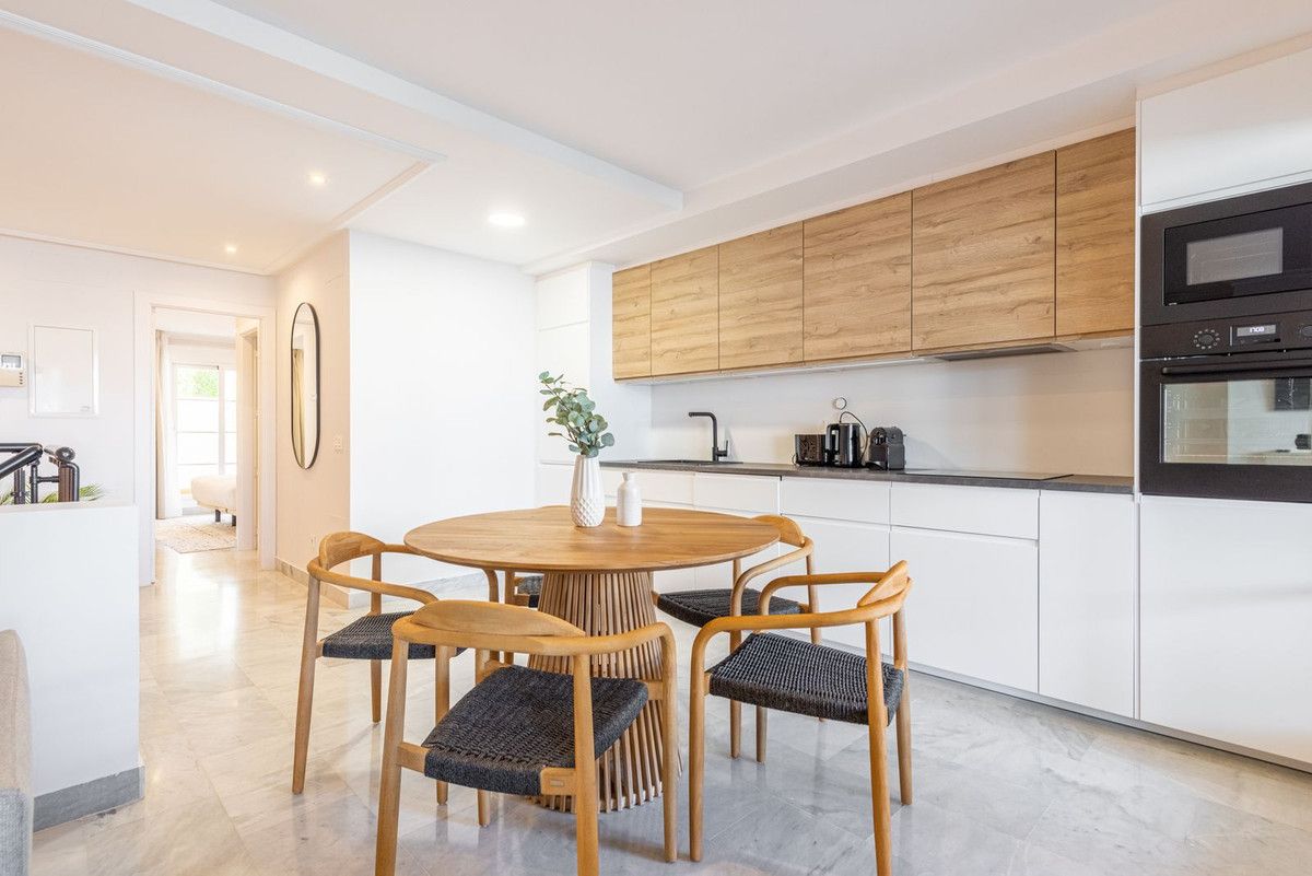 Duplex in Nueva Andalucía, Nueva Andalucía, 4/12