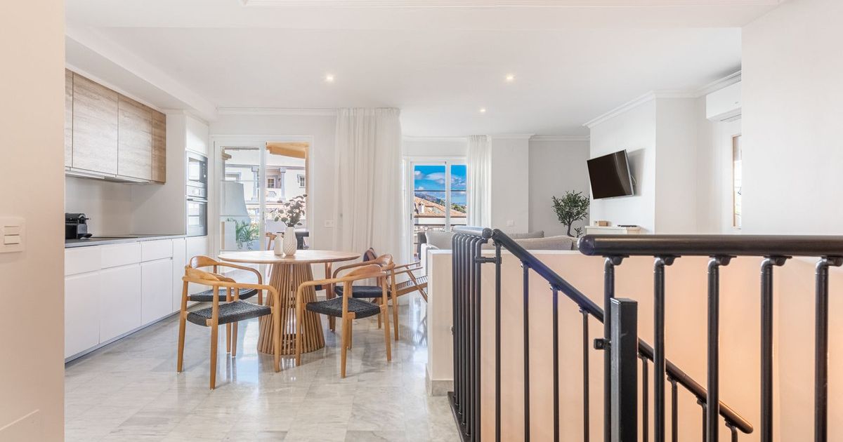 Duplex in Nueva Andalucía, Nueva Andalucía, 5/12