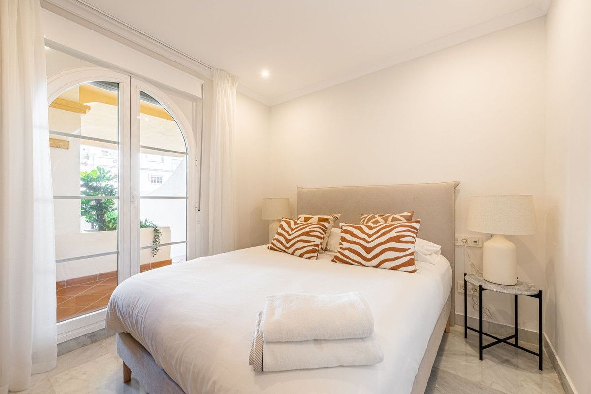 Duplex in Nueva Andalucía, Nueva Andalucía, 8/12
