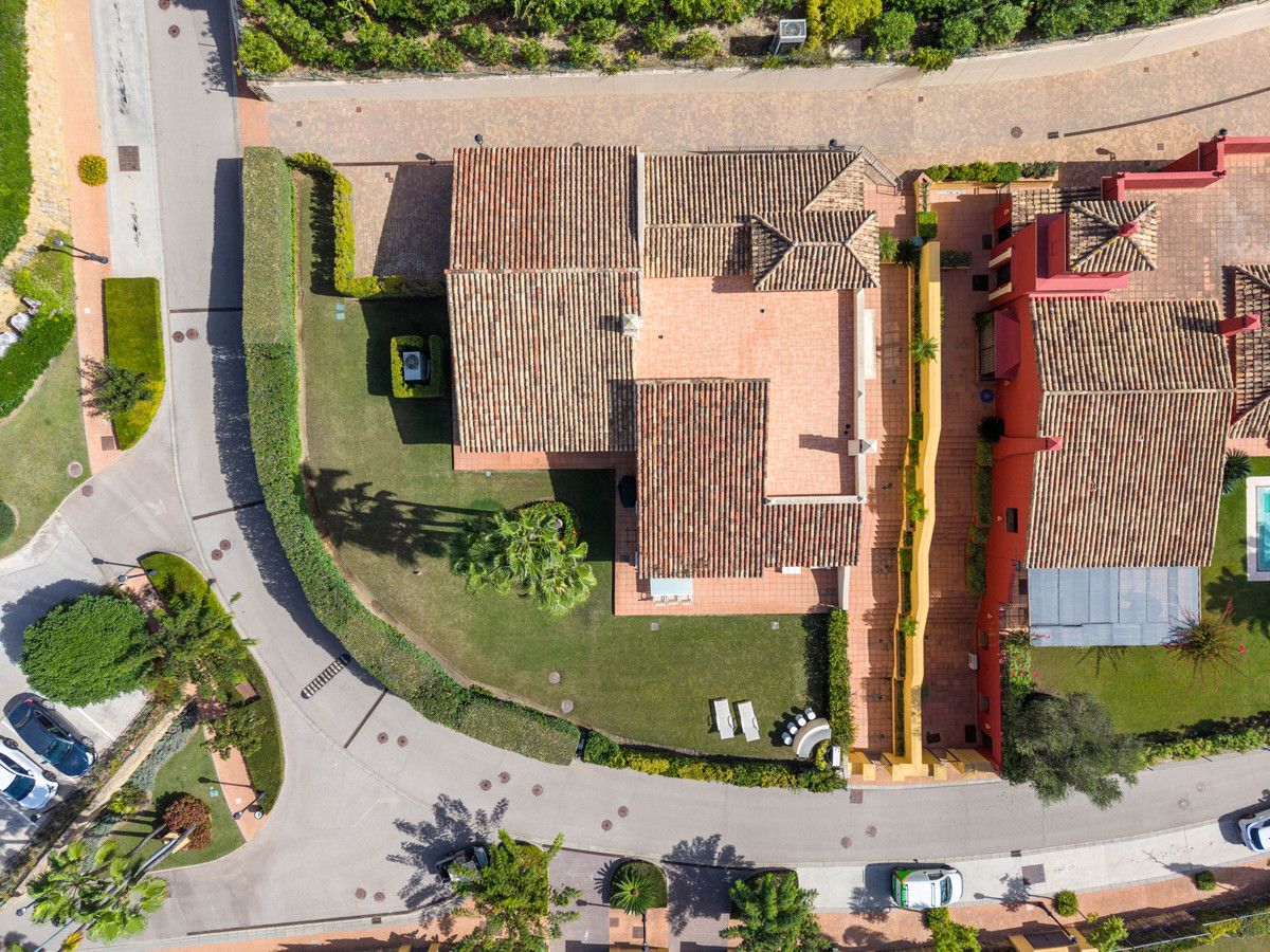 Villa independiente en Sotogrande, Sotogrande, 5/12