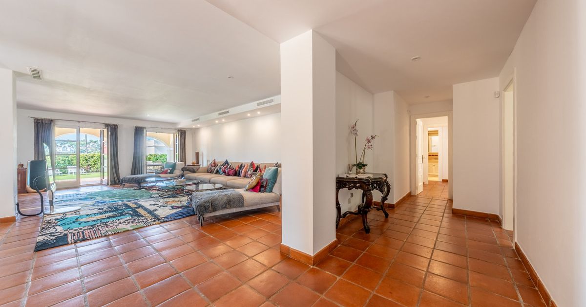 Villa independiente en Sotogrande, Sotogrande, 6/12