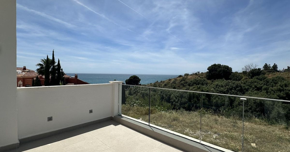 Townhouse in Torrequebrada, Torrequebrada, 2/12