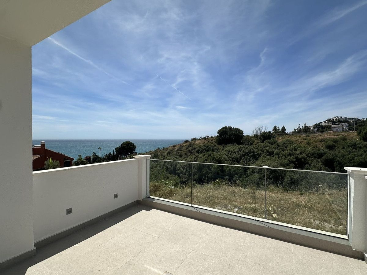 Townhouse in Torrequebrada, Torrequebrada, 3/12