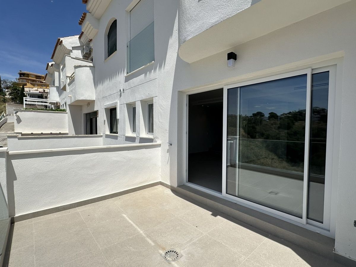 Townhouse in Torrequebrada, Torrequebrada, 6/12