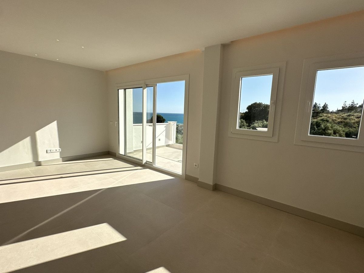 Townhouse in Torrequebrada, Torrequebrada, 7/12