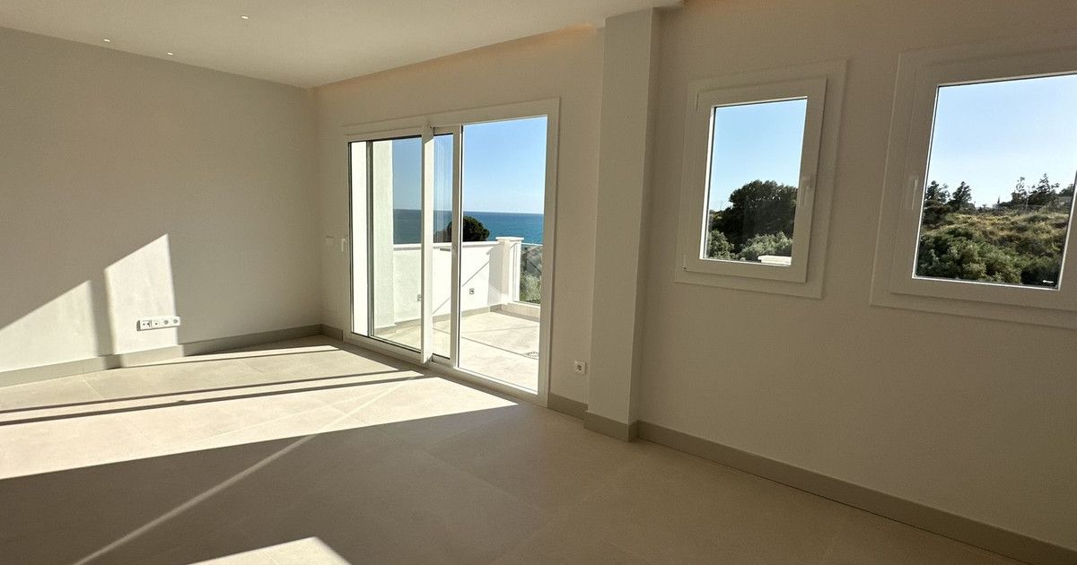 Townhouse in Torrequebrada, Torrequebrada, 7/12