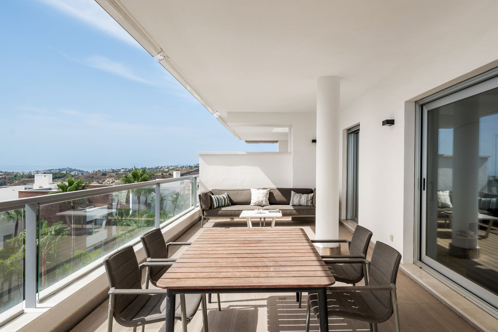 Apartament na środkowym piętrze w Benahavís, Benahavís, 3/12