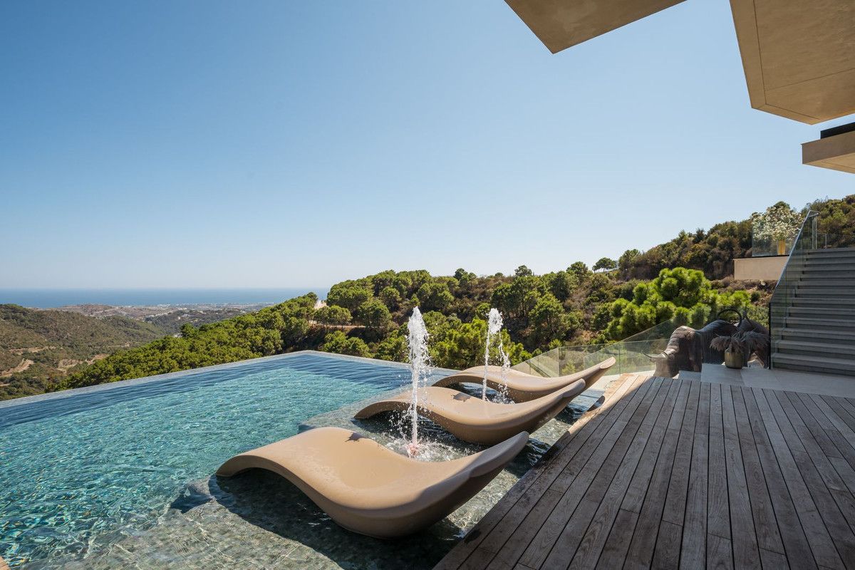 Villa en Benahavis, Benahavis, 10/11