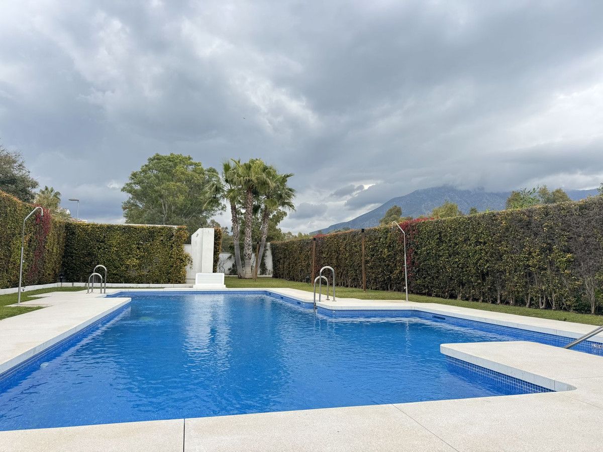 Ground Floor Apartment in Nueva Andalucía, Nueva Andalucía, 1/12